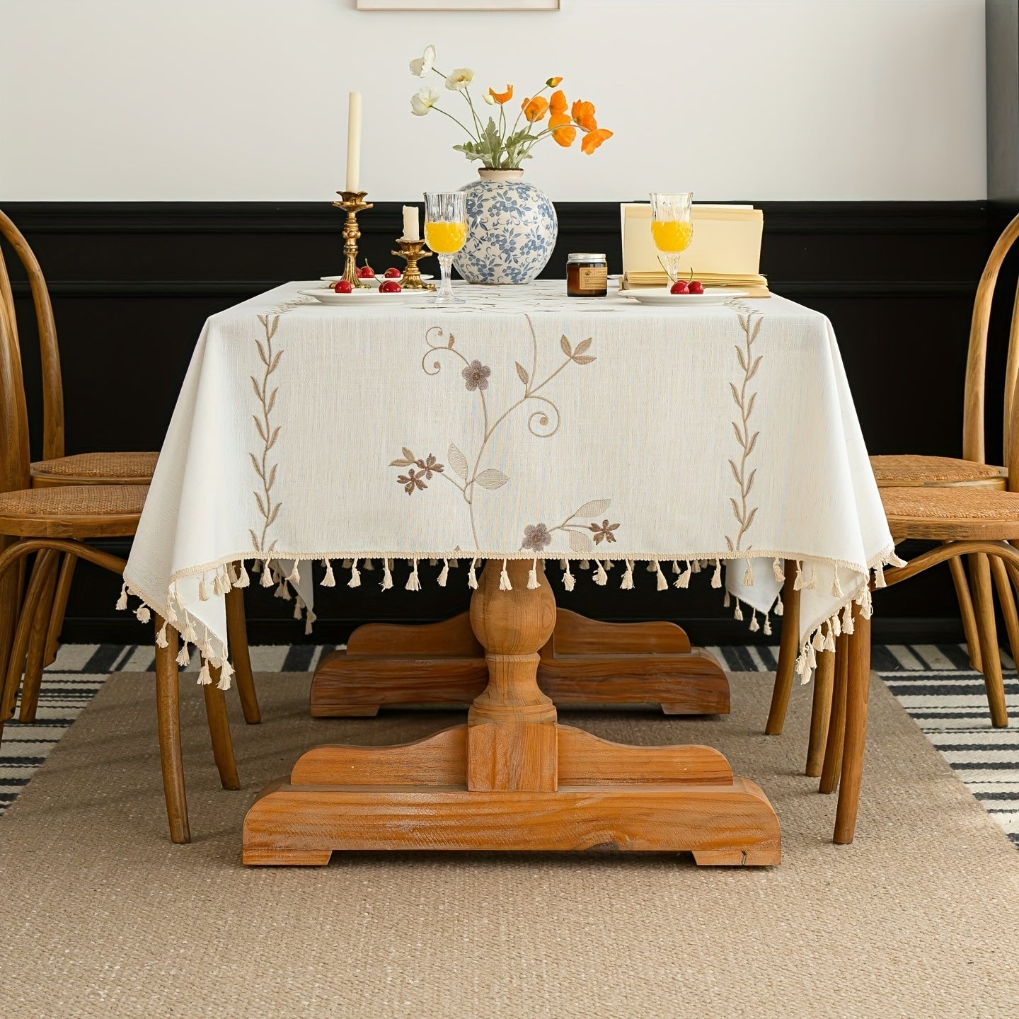 1pc Vintage Fringed Floral Tablecloth Suitable for - Rustic Farmhouse Rectangular Table Cover with Fringe Edges, Washable Adhesive Cover for Weddings, Parties, Kitchen, Dining Table Decor