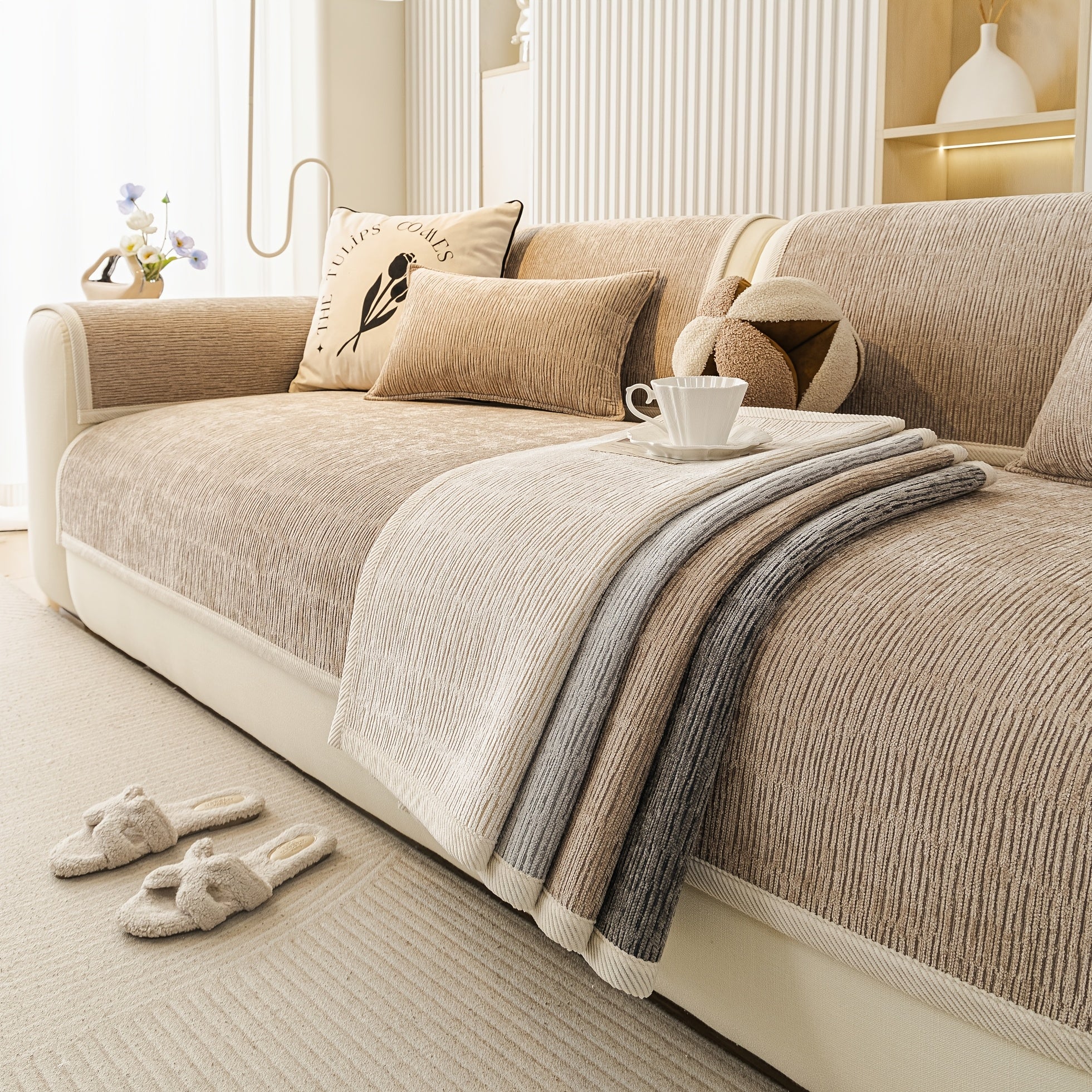 1 Elegant Vintage Sofa Cushion, a Soft and Comfortable Sofa Protector, Pet-friendly, Suitable for All Seasons, Perfect for Bedroom, Office, and Living Room Home Decor